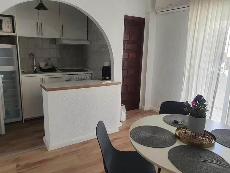 Costa Blanca Family Apartments One Bedroom Apartment Torrevieja Buitenkant foto